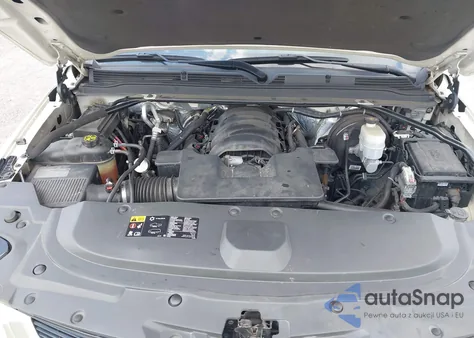 2015 Cadillac Escalade Premium z USA, uszkodzony, nr VIN 1GYS4NKJ3FR511782